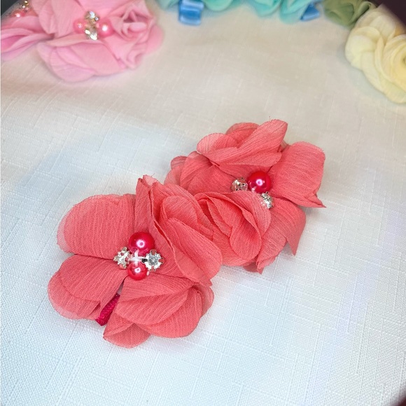 Vinobow Flower Soft Hair Bow with Faux Pearls and Rhinestones Set of 40 - Picture 4 of 10